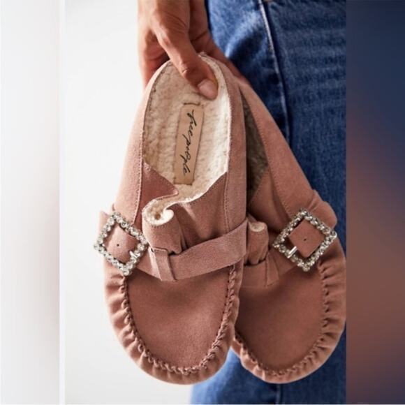 New ▶️ FREE PEOPLE ◀️ Shearling After Riding Mule / Lavender Suede. - Picture 1 of 11